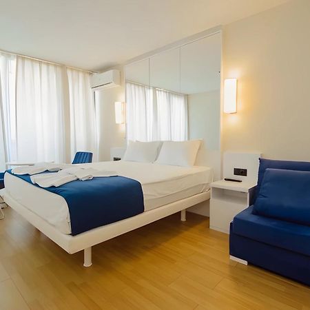 Orbi Aparthotel In バトゥーミ エクステリア 写真