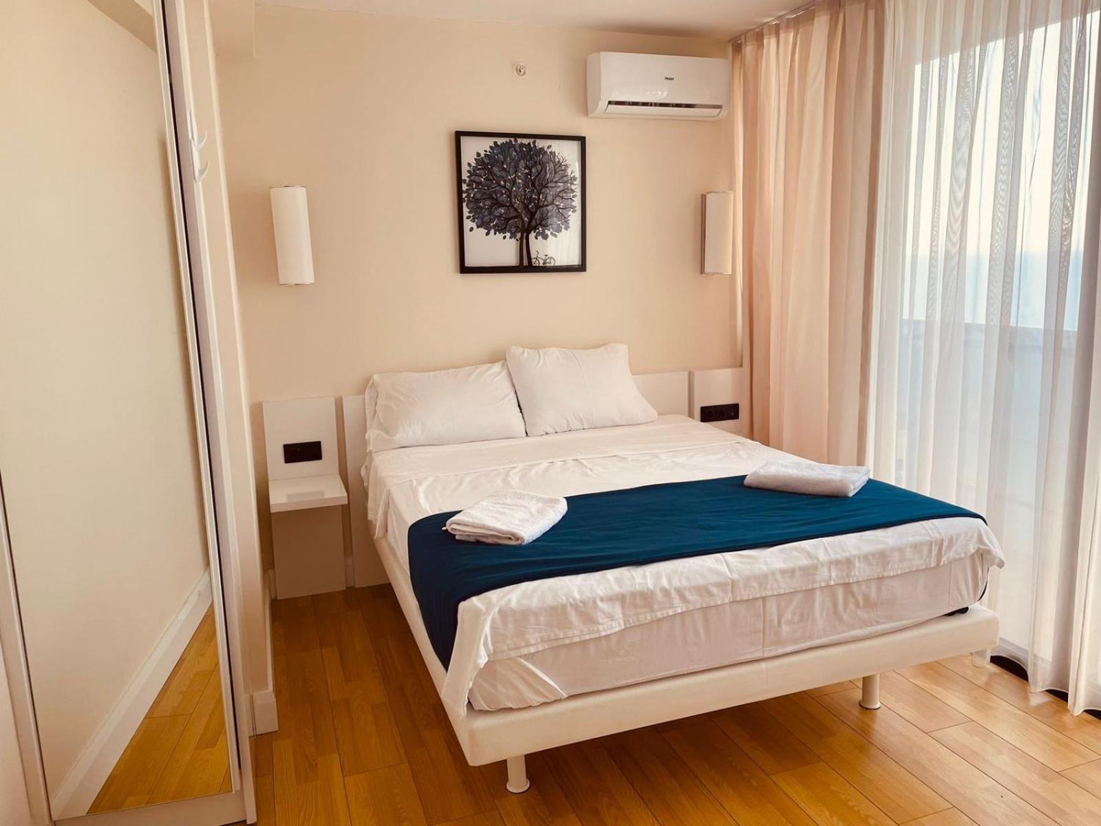 Orbi Aparthotel In バトゥーミ エクステリア 写真