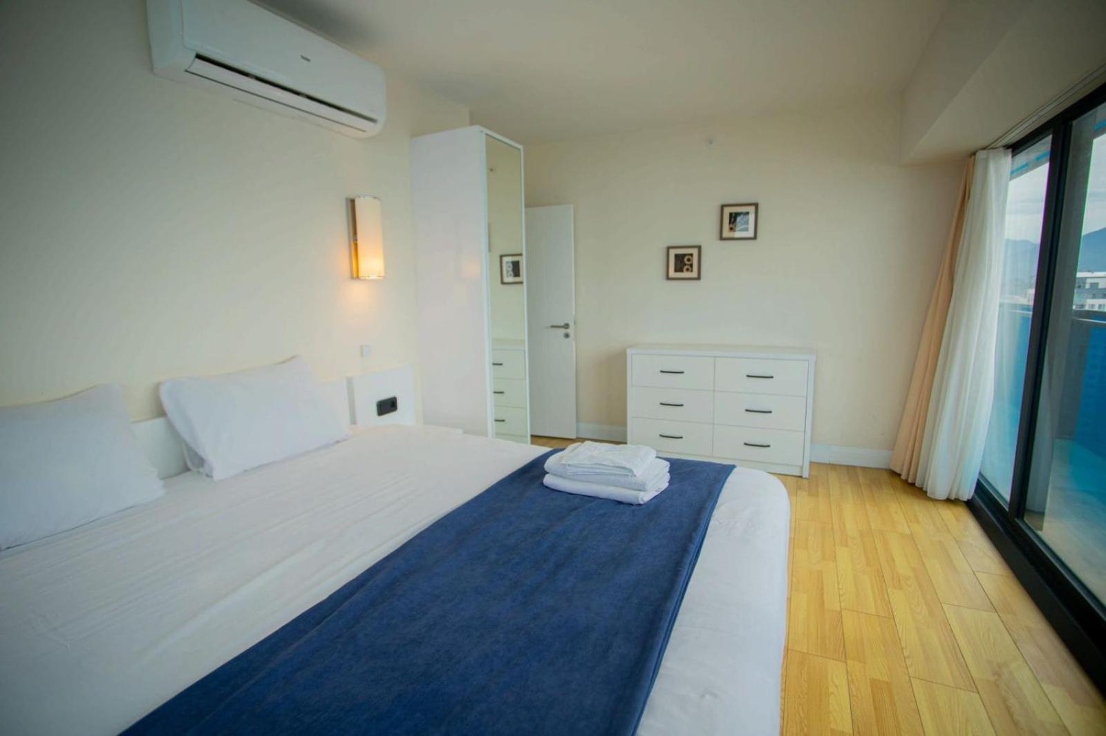 Orbi Aparthotel In バトゥーミ エクステリア 写真