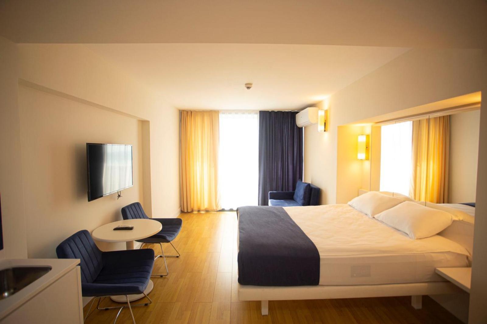 Orbi Aparthotel In バトゥーミ エクステリア 写真